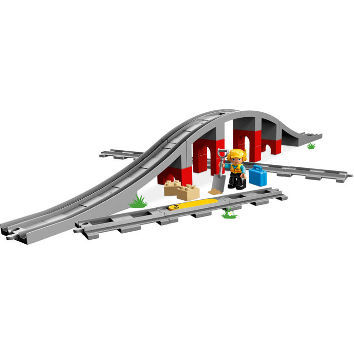 LEGO DUPLO TRAIN on MEGA circuit - Super Buildings Lego City